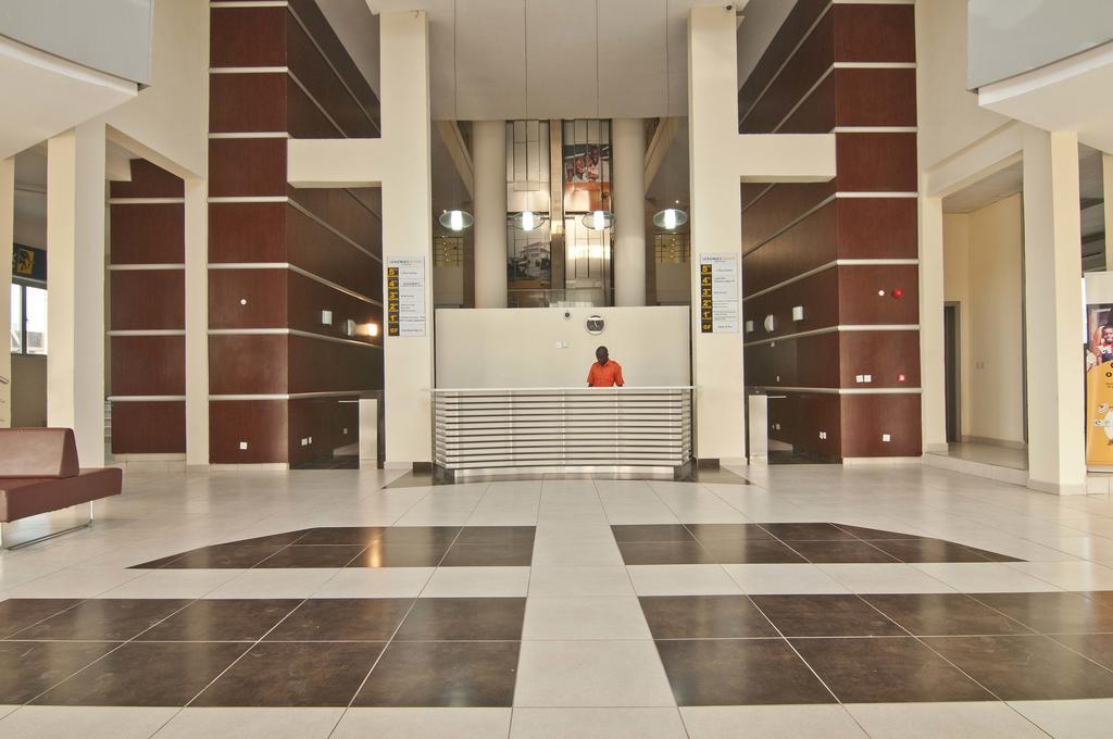 L'Eola Suites アブジャ エクステリア 写真