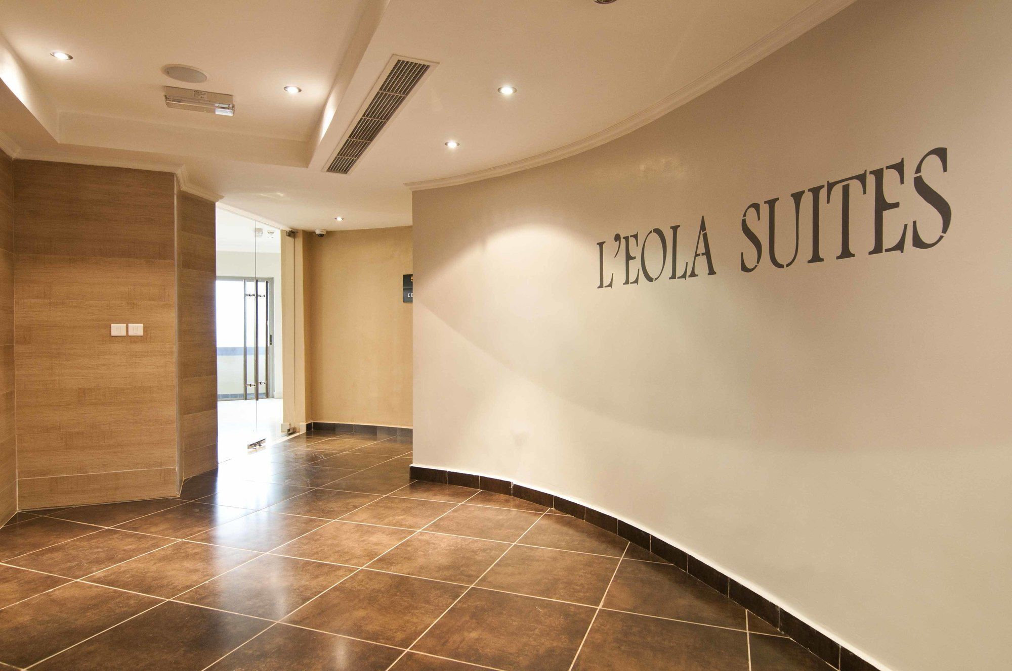 L'Eola Suites アブジャ エクステリア 写真
